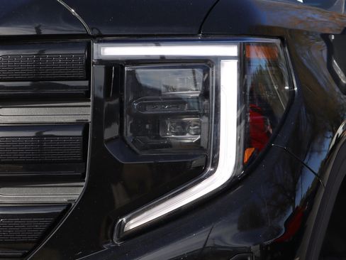 Used 2025 GMC Sierra 1500 Elevation w/ Elevation Premium Package image 34