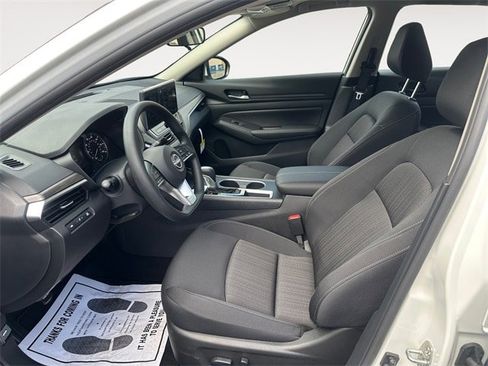 New 2025 Nissan Altima 2.5 SV w/ SV Special Edition Package image 9