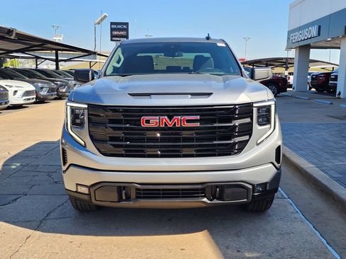 New 2026 GMC Sierra 1500 Elevation image 9