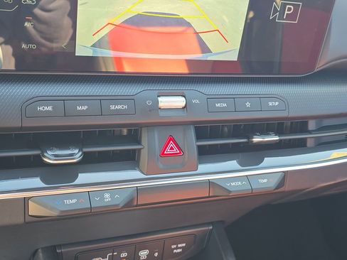 New 2025 Kia K4 GT-Line w/ GT-Line Premium Package FWD image 27