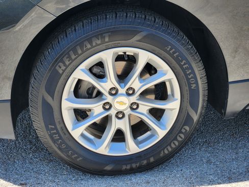 Used 2020 Chevrolet Equinox LT FWD image 29