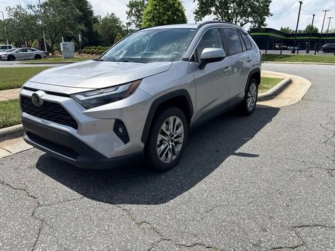 Used 2023 Toyota RAV4 XLE Premium FWD image 10
