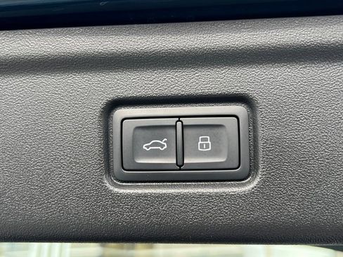 Certified 2025 Audi A6 e-tron Prestige w/ Beige Warm Weather Package image 18