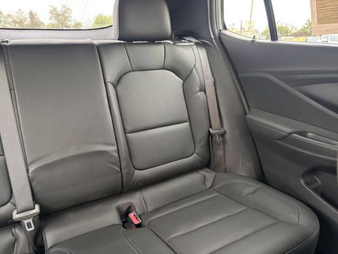 Used 2025 Buick Envista Sport Touring image 35