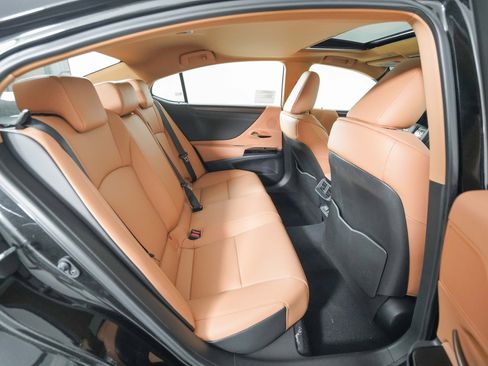 New 2025 Lexus ES 350 w/ Premium Package image 16