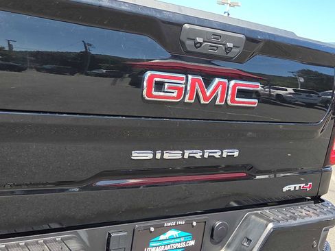 Used 2022 GMC Sierra 1500 AT4 w/ AT4 Premium Package AWD/4WD image 15