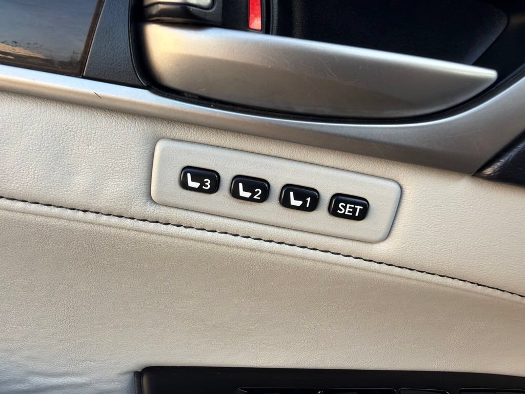 Used 2013 Lexus GS 350 w/ Luxury Pkg RWD image 26