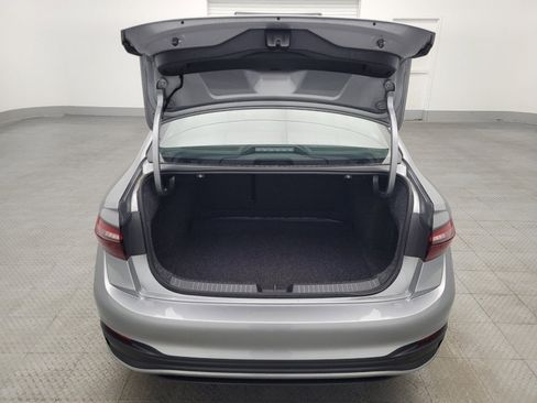 Used 2024 Volkswagen Jetta SE image 29