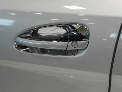 Used 2017 Mercedes-Benz GLS 550 4MATIC image 42