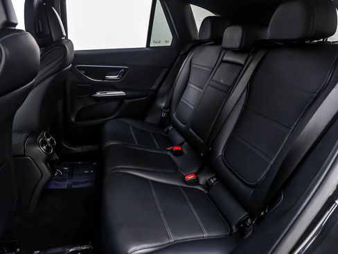 Certified 2025 Mercedes-Benz GLC 300 image 10