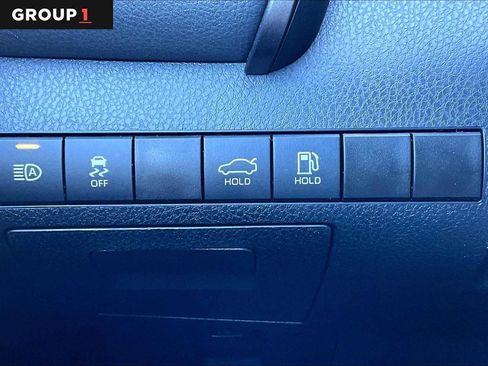 Used 2024 Toyota Camry SE image 34