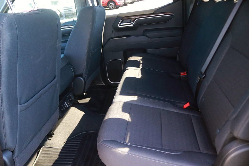Used 2026 Chevrolet Silverado 1500 RST AWD/4WD image 15