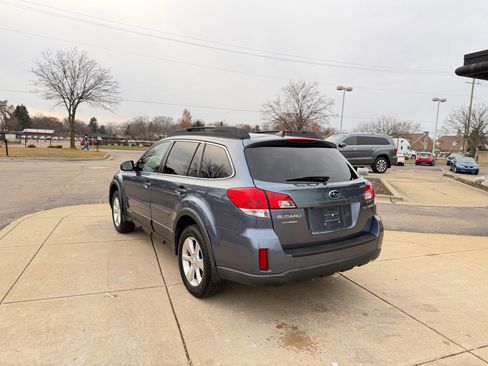 Used 2014 Subaru Outback 2.5i Limited w/ Moonroof Package image 7