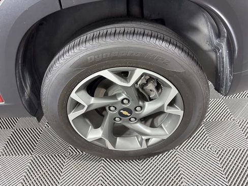 Used 2024 Chevrolet Trax LT w/ Driver Confidence Package FWD image 41