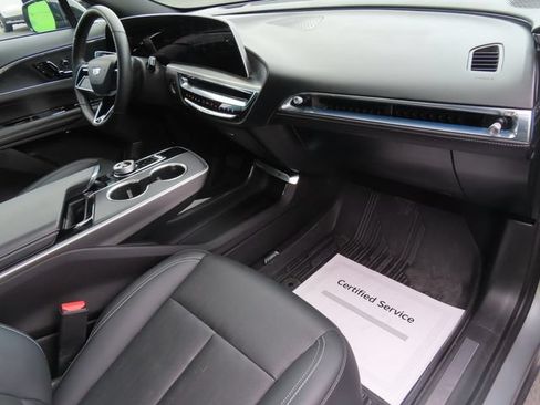 Certified 2024 Cadillac Lyriq Sport w/ LPO, Floor Liner Package AWD/4WD image 43