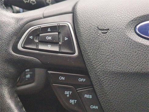 Used 2019 Ford Escape Titanium image 24