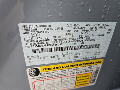 Certified 2025 Ford Expedition Active image 29