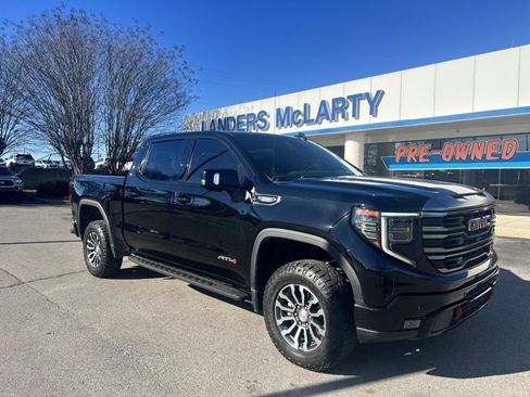 Used 2022 GMC Sierra 1500 AT4 w/ AT4 Premium Package image 1