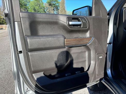 Certified 2021 Chevrolet Silverado 1500 LT Trail Boss w/ Convenience Package II image 21