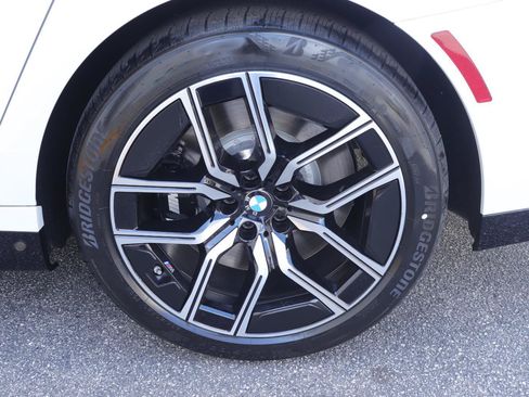 Used 2026 BMW 760i xDrive w/ Executive Package AWD/4WD image 38