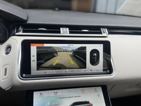 Used 2020 Land Rover Range Rover Velar R-Dynamic S AWD/4WD image 33