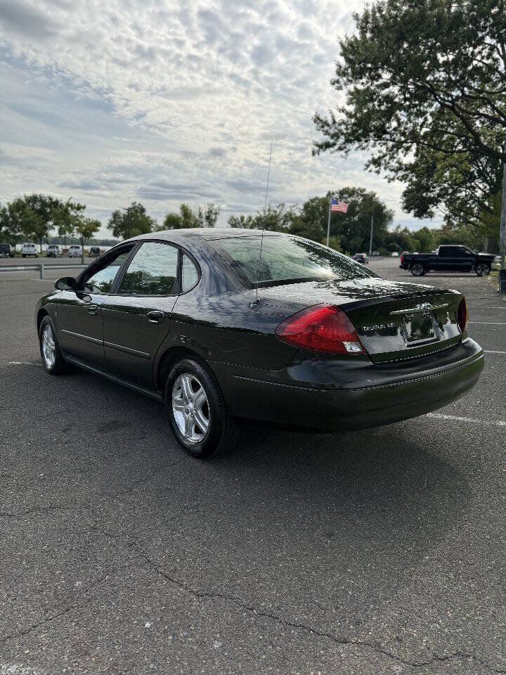 Used 2000 Ford Taurus SEL FWD image 5