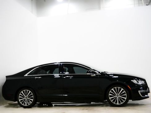 Used 2017 Lincoln MKZ Select w/ Select Plus Package image 5