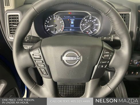 Used 2024 Nissan Frontier SV w/ SV Convenience Package RWD image 43