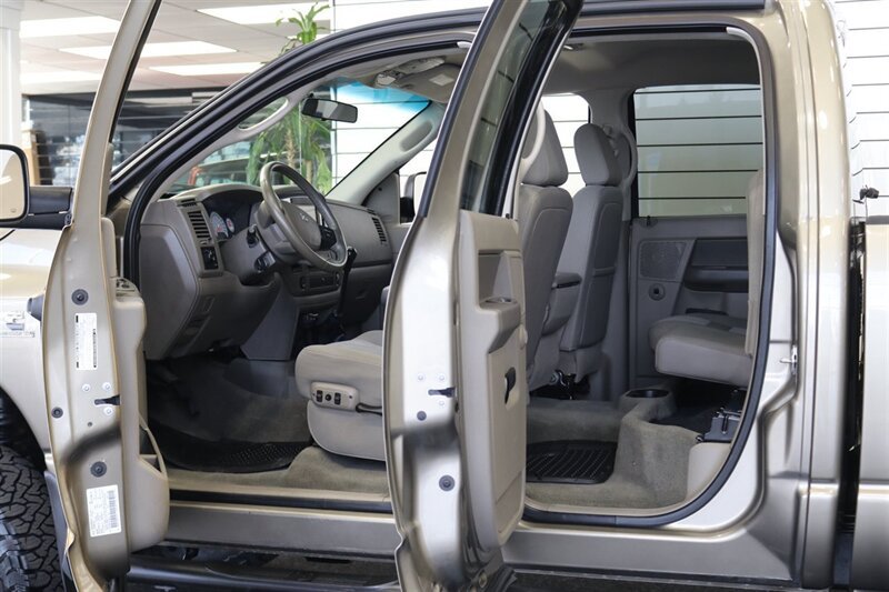Used 2007 Dodge Ram 2500 Truck SLT w/ Quad Cab Big Horn Value Group AWD/4WD image 46