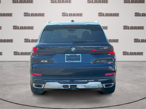 New 2026 BMW X5 xDrive50e image 4