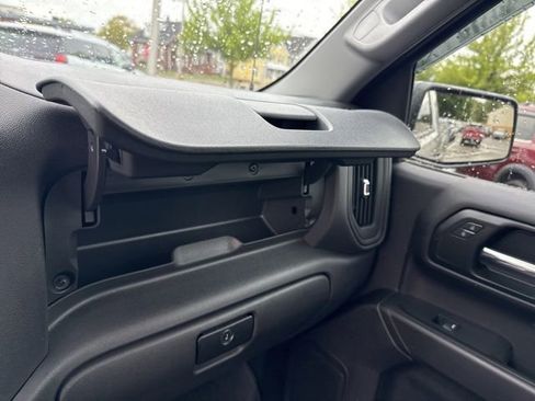 Used 2024 Chevrolet Silverado 1500 W/T w/ WT Value Package AWD/4WD image 28