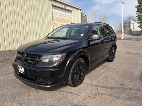 Used 2020 Dodge Journey SE w/ Blacktop Package image 3