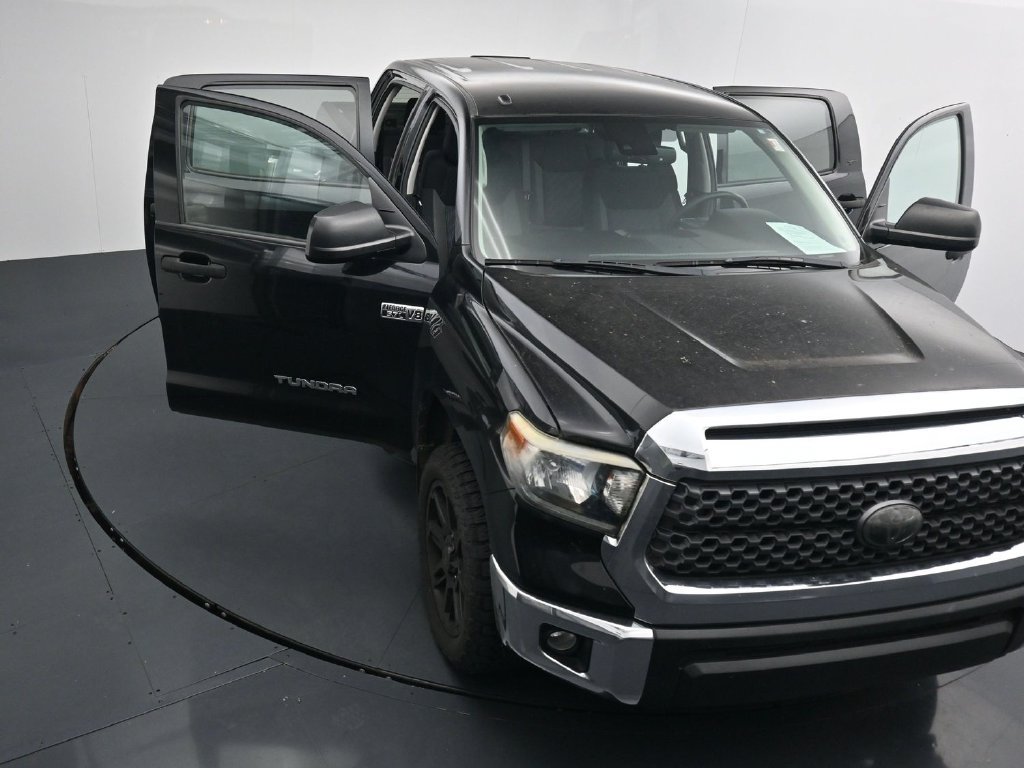 Used 2018 Toyota Tundra SR5 w/ SR5 Upgrade Package AWD/4WD image 25