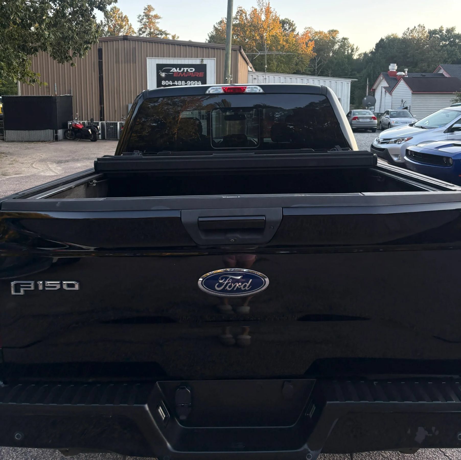 Used 2017 Ford F150 XLT w/ Equipment Group 302A Luxury AWD/4WD image 5