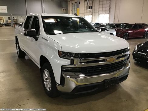 Used 2021 Chevrolet Silverado 1500 LT w/ Bed Protection Package image 6