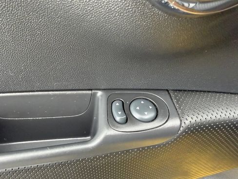 Used 2015 FIAT 500 Sport w/ Comfort/Convenience Group image 31