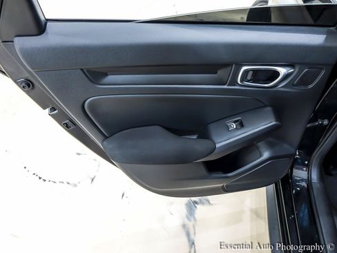 Used 2023 Honda Civic Sport image 25