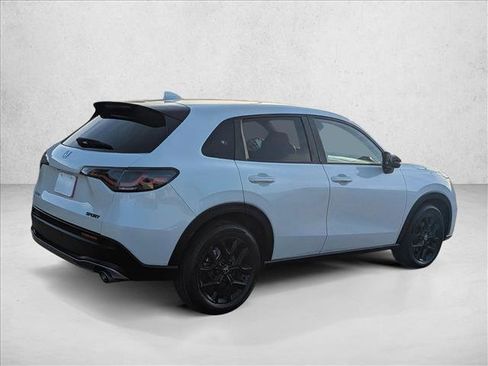 Used 2023 Honda HR-V Sport image 5