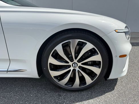 New 2026 Bentley Continental GTC image 5