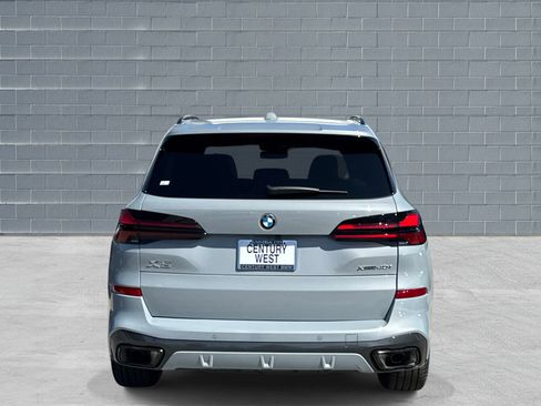 Used 2026 BMW X5 xDrive40i w/ M Sport Package AWD/4WD image 4