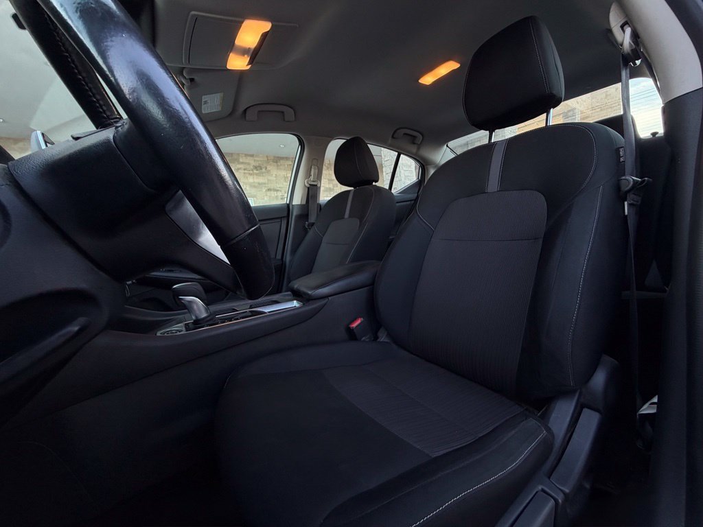 Used 2022 Nissan Sentra SV FWD image 6