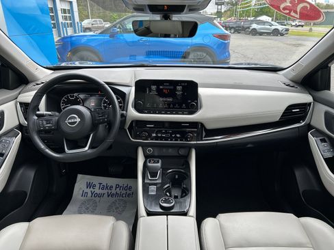 Used 2023 Nissan Rogue SL w/ SL Premium Package AWD/4WD image 15