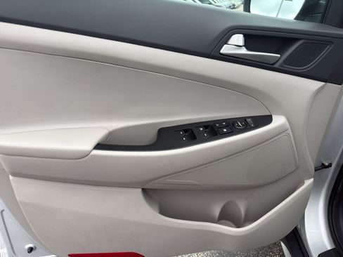 Used 2019 Hyundai Tucson SEL FWD image 12