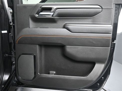Used 2022 GMC Sierra 1500 AT4 w/ Technology Package image 16