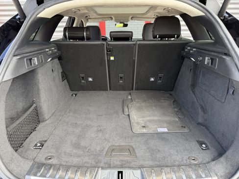 Used 2020 Jaguar F-PACE Prestige image 21