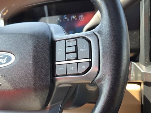 Used 2024 Ford F250 Lariat w/ Lariat Ultimate Package AWD/4WD image 31