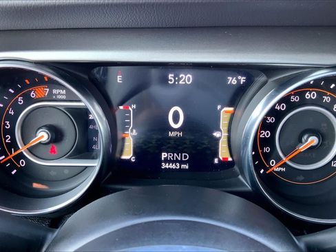 Used 2021 Jeep Wrangler Unlimited Sahara AWD/4WD image 24