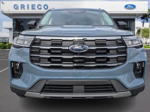 New 2026 Ford Explorer Active w/ Active Comfort Package image 2