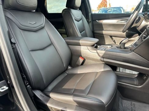 Used 2022 Cadillac XT5 Luxury image 29