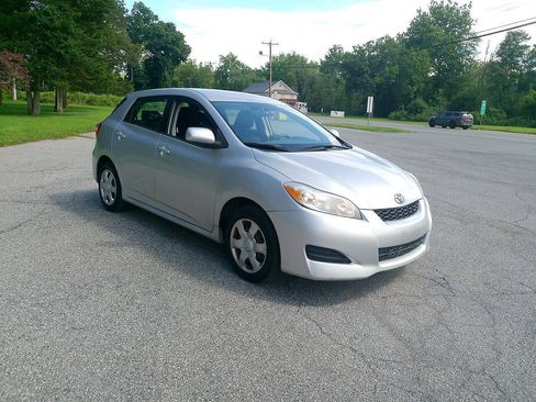 Used 2010 Toyota Matrix FWD image 20